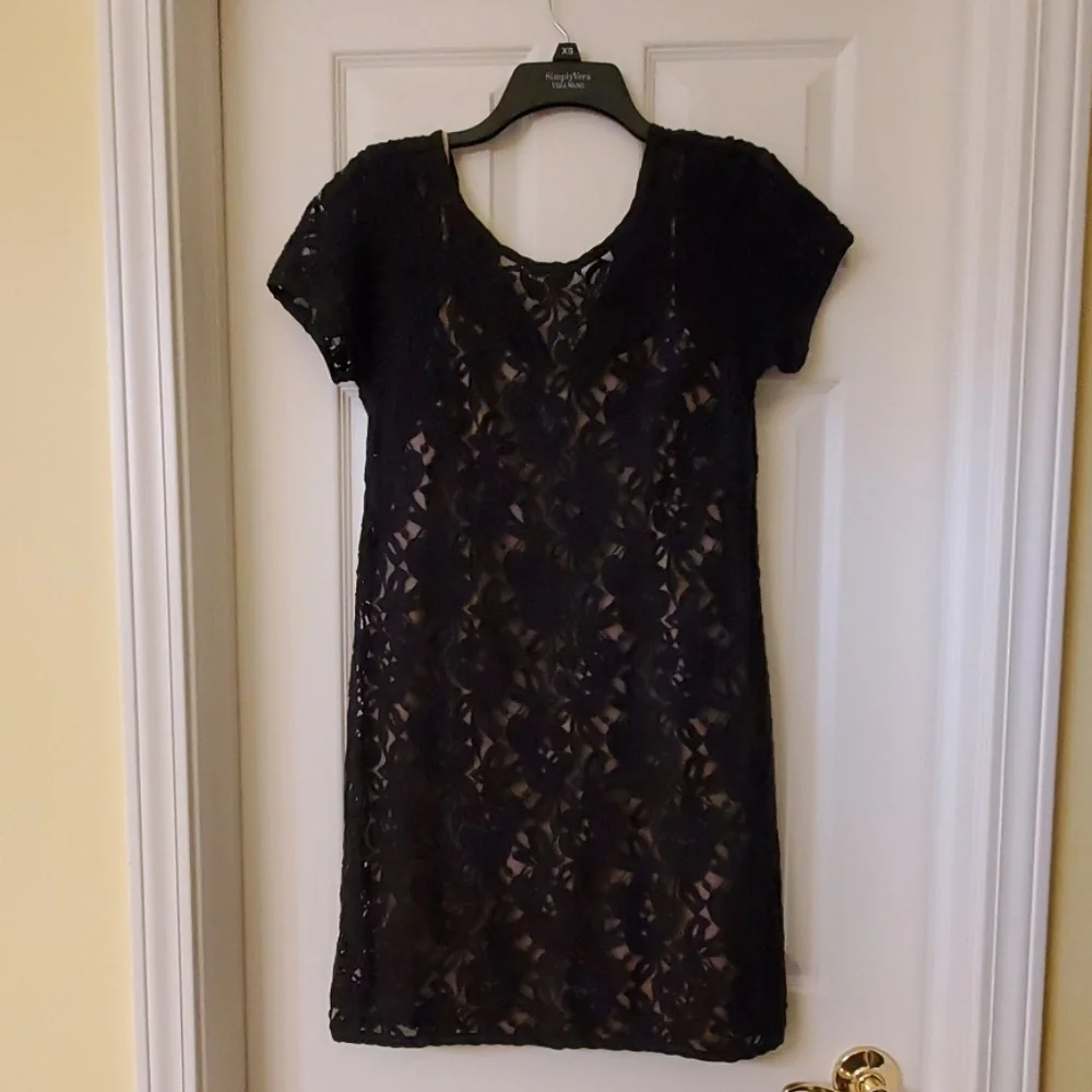 Ann Taylor Loft black lace dress sz 4